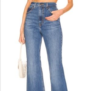 Levi’s ‘70s High Flare’ Jeans - in a size 29, slim through hip and thigh